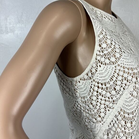 ❤️Last Chance LOFT Sleeveless Crochet Tie Back Shift Dress Size 0 - Picture 2 of 8